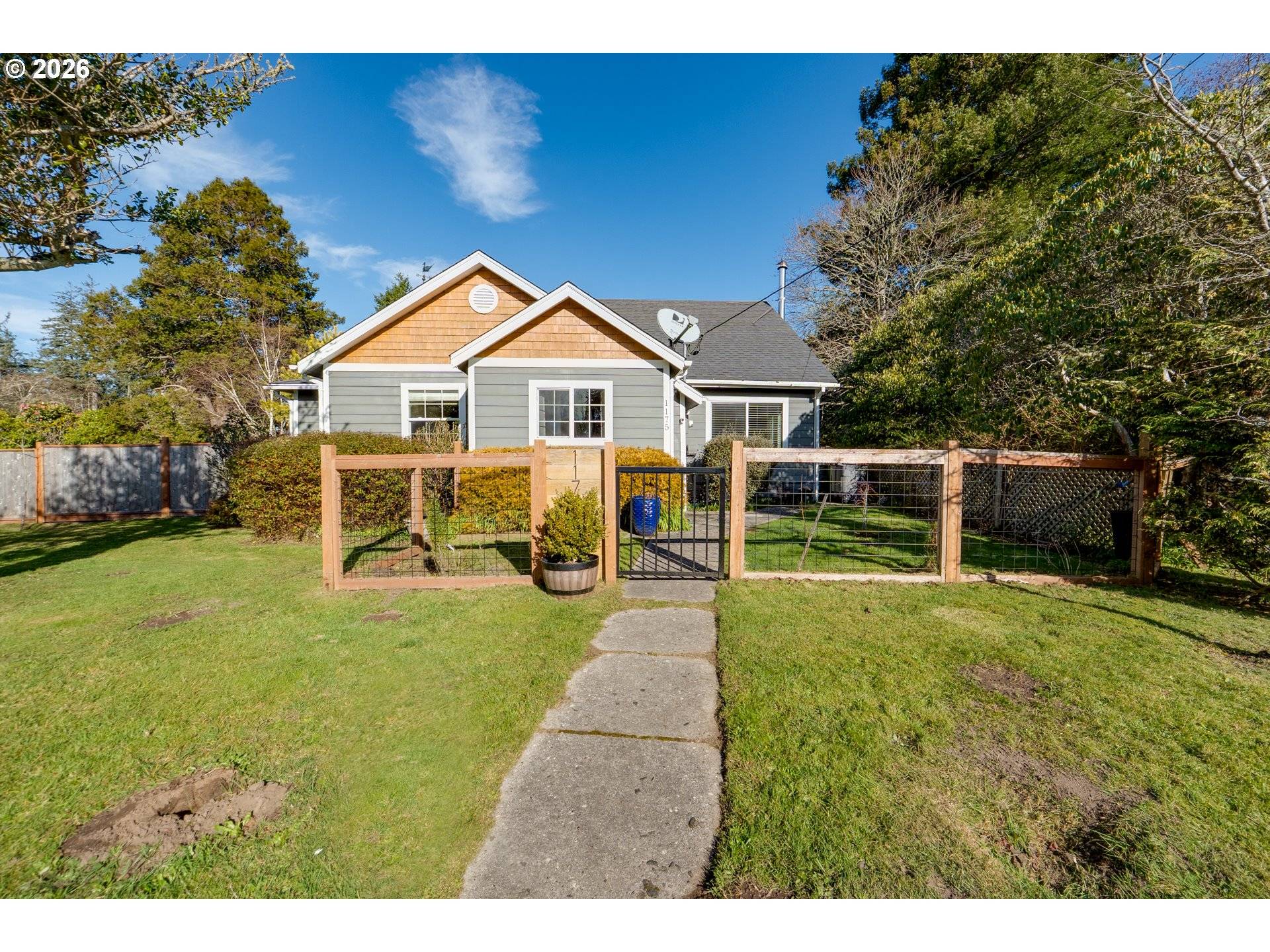 1175 PACIFIC DR, Hammond, OR 97121