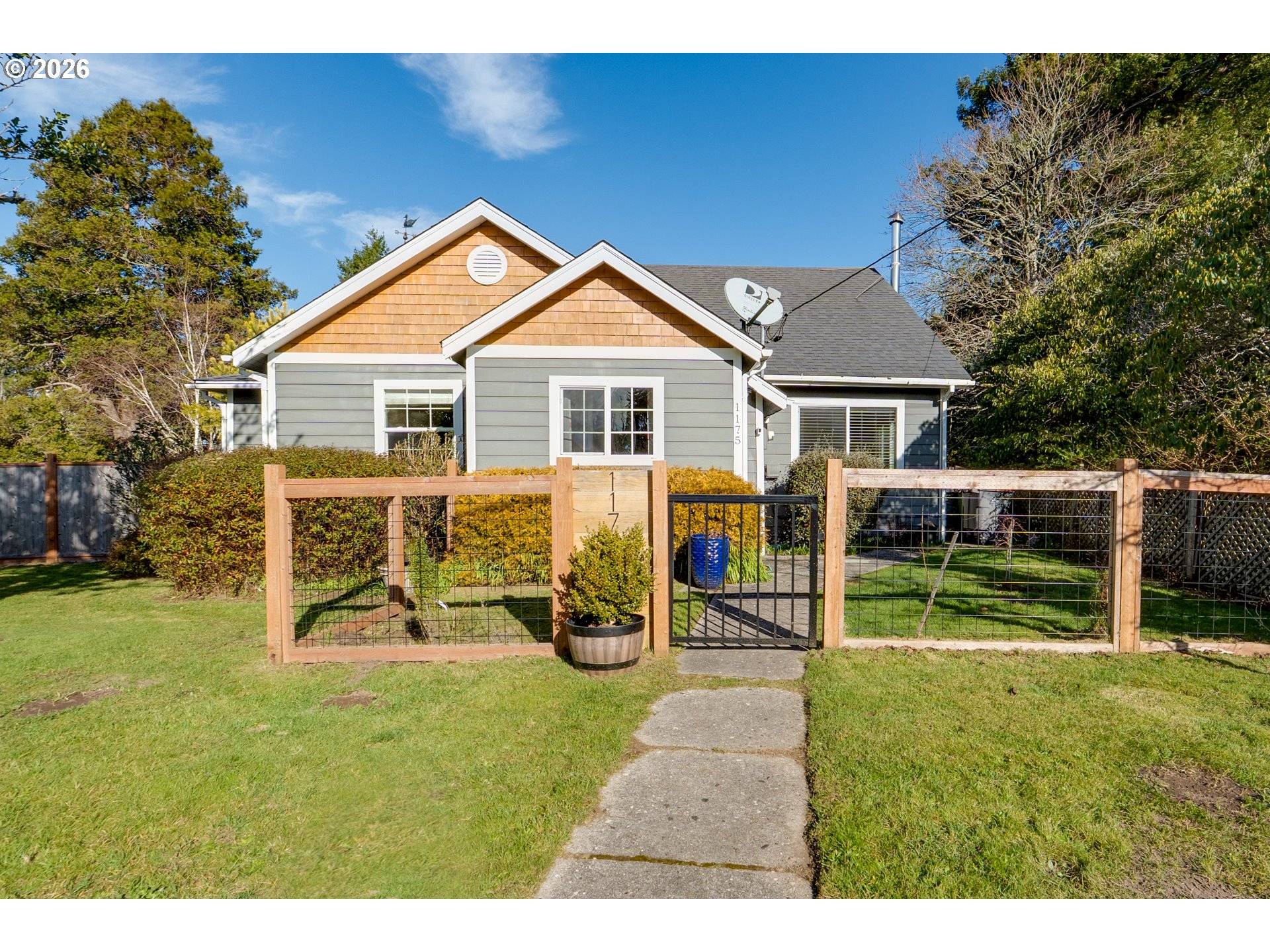 1175 PACIFIC DR, Hammond, OR 97121