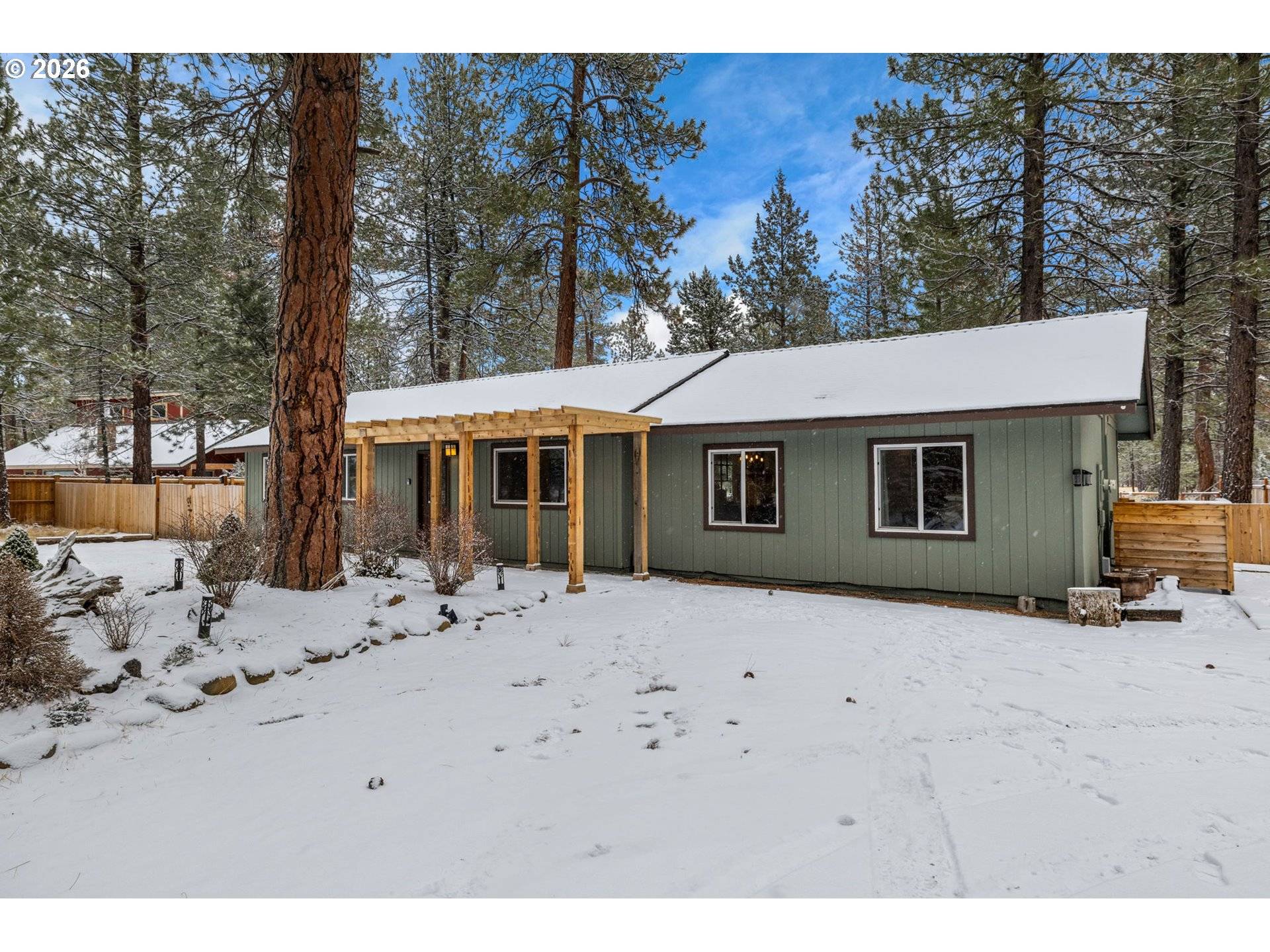 69322 HACKAMORE, Sisters, OR 97759