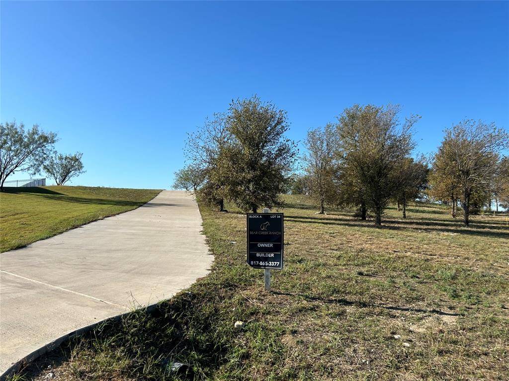 2010 Hidden Bluff Drive, Aledo, TX 76008