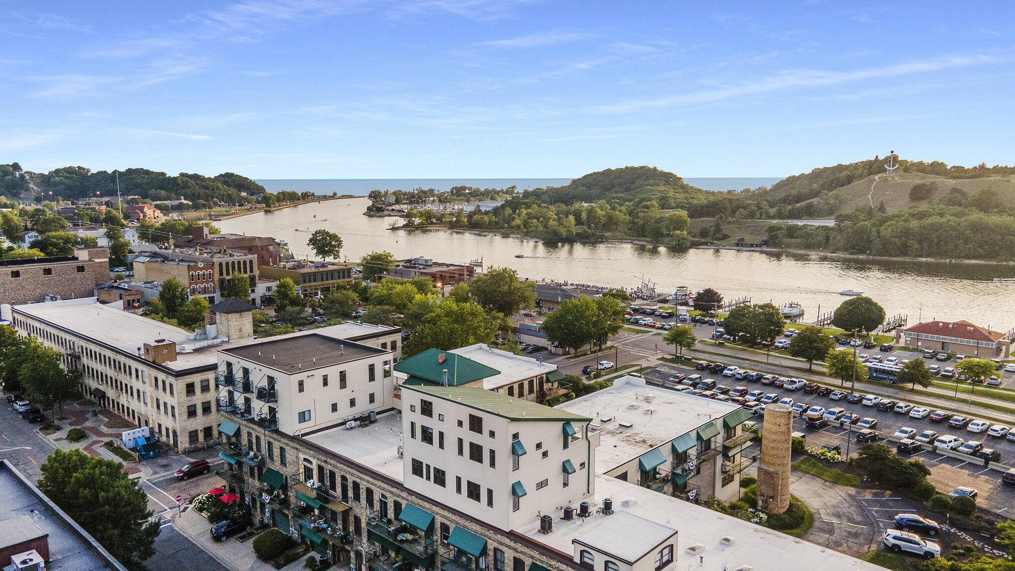 110 N Harbor #310, Grand Haven City, MI 49417