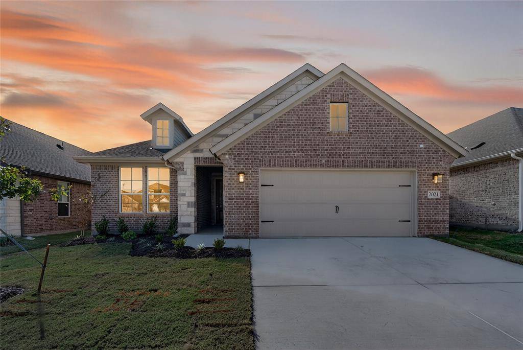 2021 Kelva Drive, Fort Worth, TX 76052