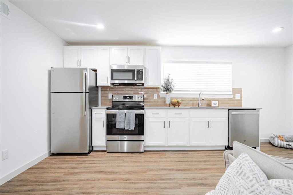 125 E 8th Street #205, Dallas, TX 75203