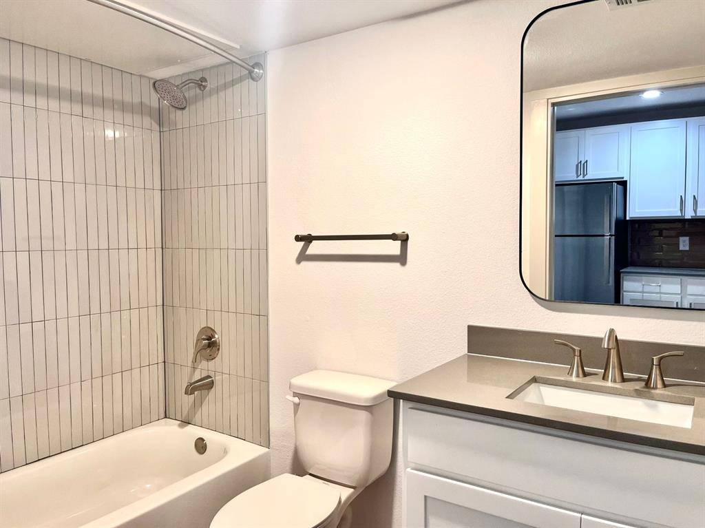 125 E 8th Street #206, Dallas, TX 75203