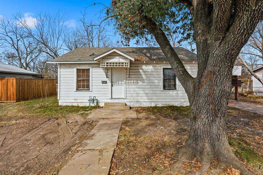 803 E 14th Street, Bonham, TX 75418