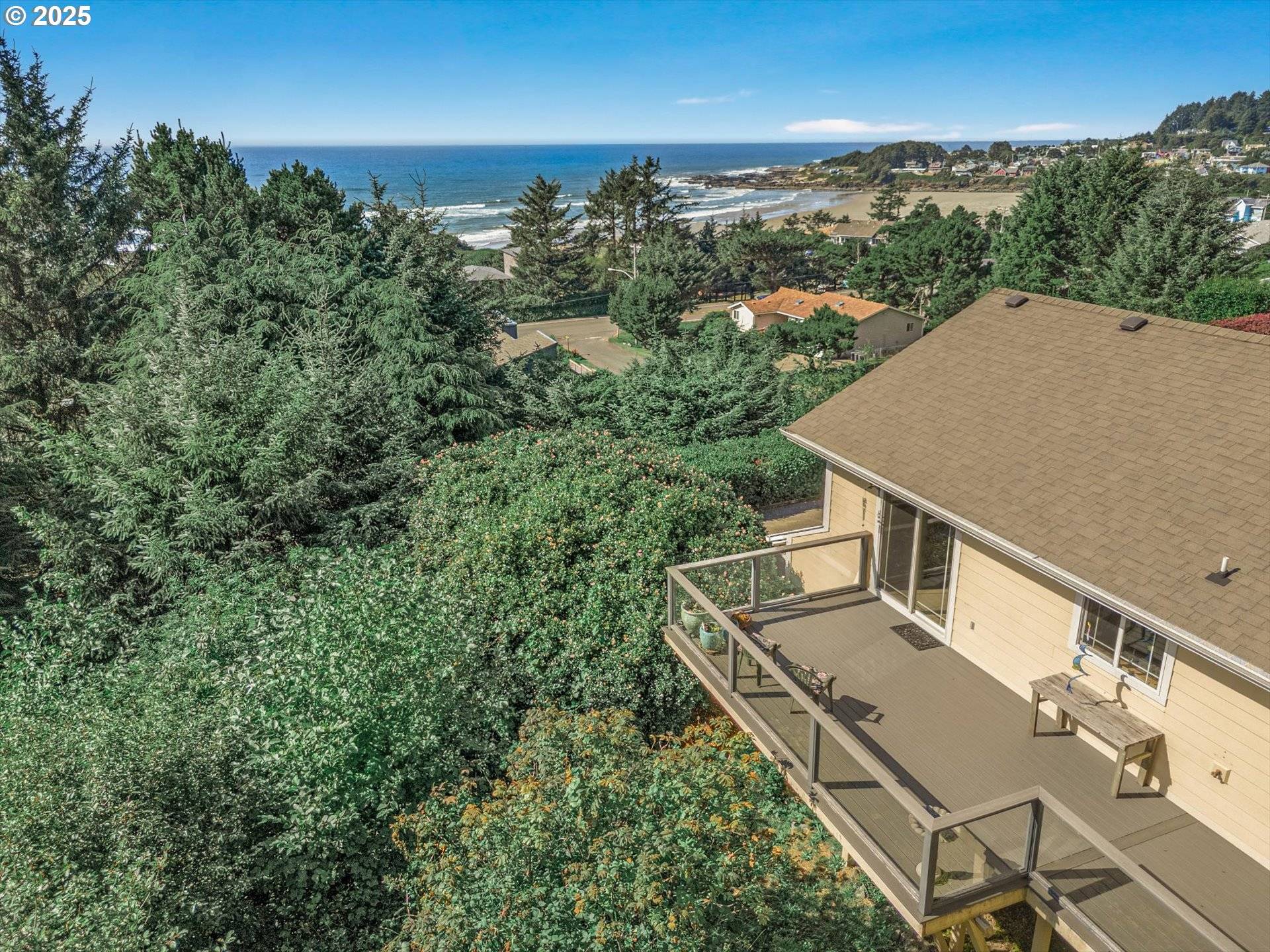 350 HILL CT, Yachats, OR 97498