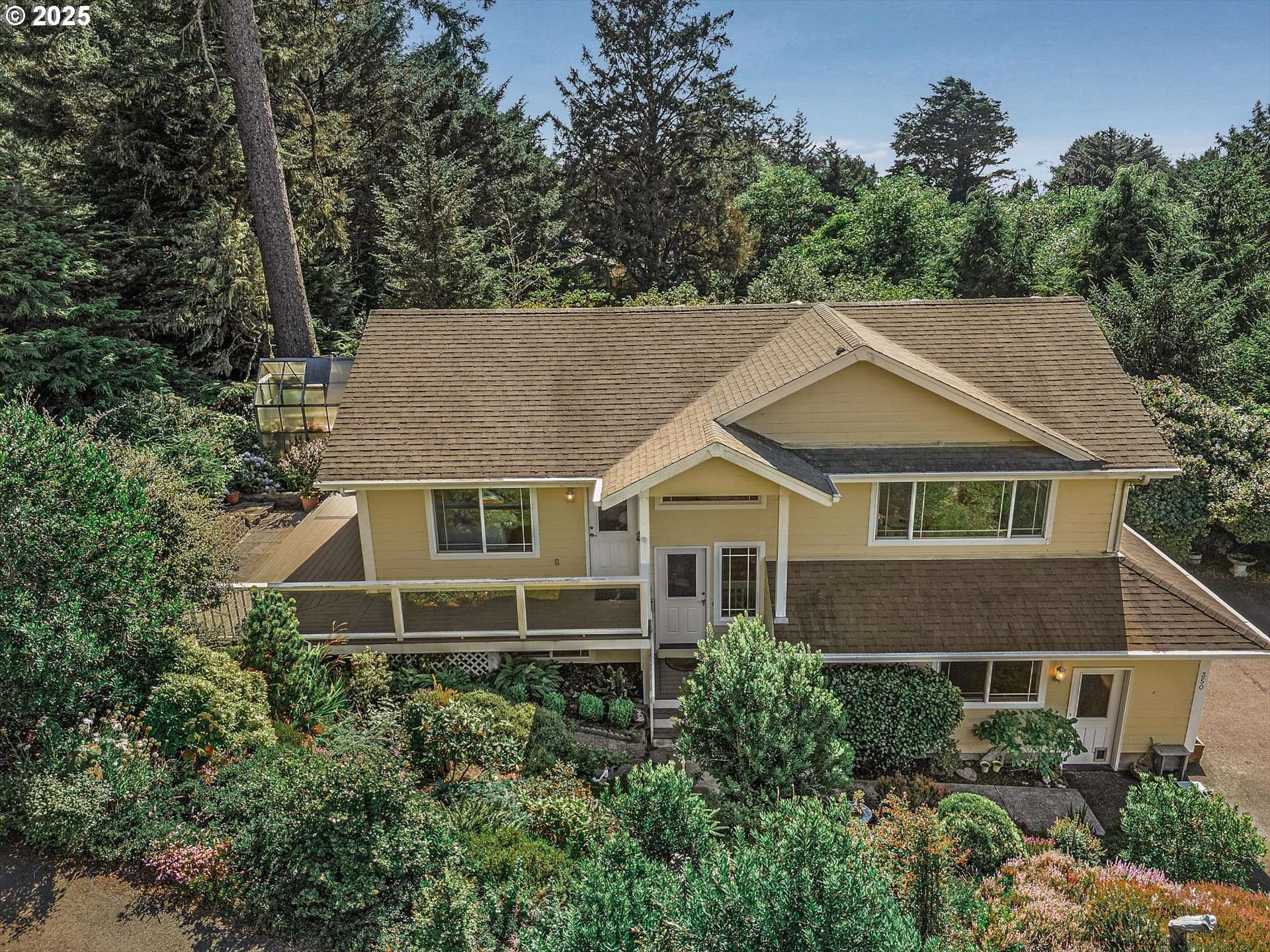 350 HILL CT, Yachats, OR 97498