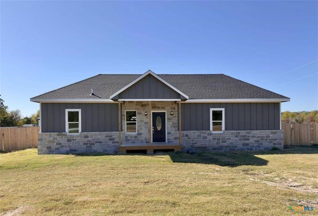 3633 Katy, Ross, TX 76640