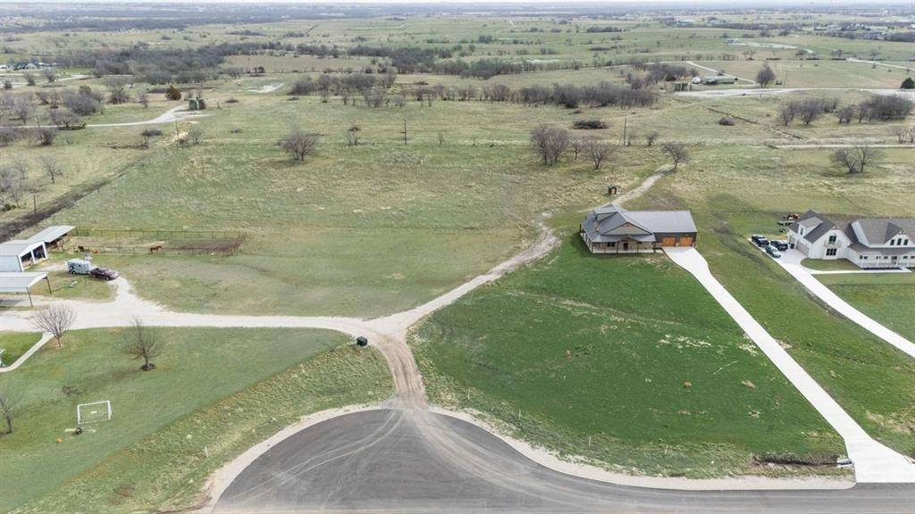 170 Quail Run Court, Decatur, TX 76234