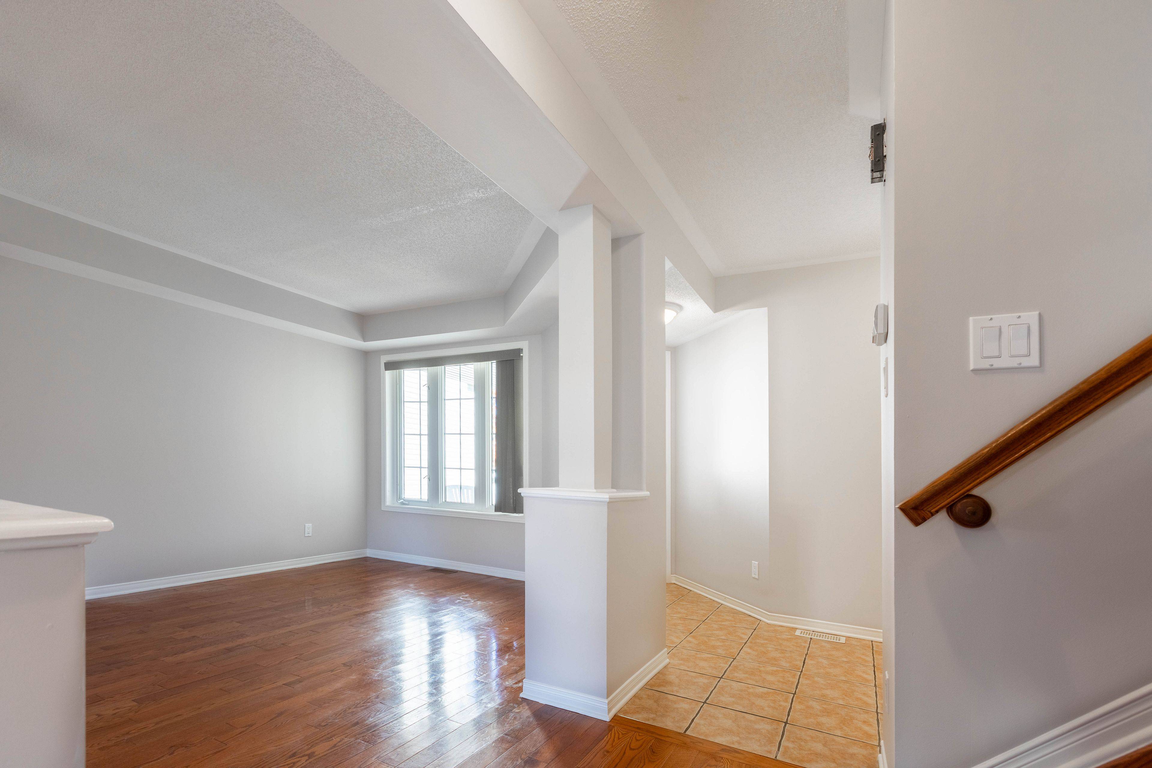 47 Steel ST, Beacon Hill North - South And Area, ON K1J 8V4