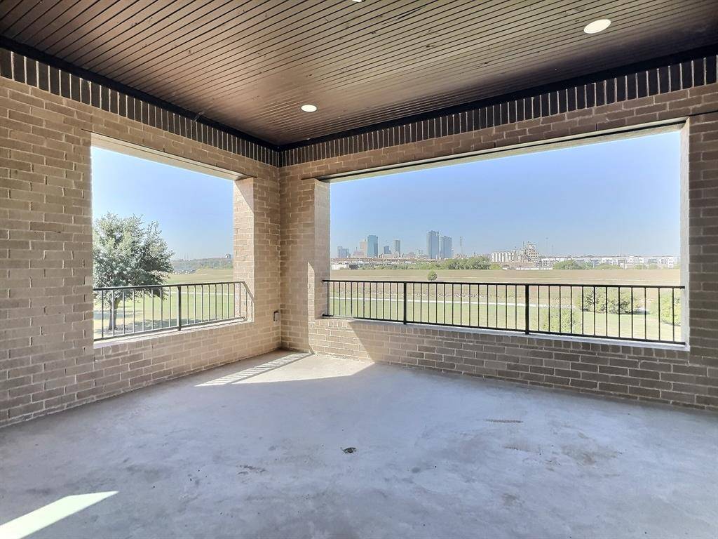 412 Vista Buena Trail, Fort Worth, TX 76111