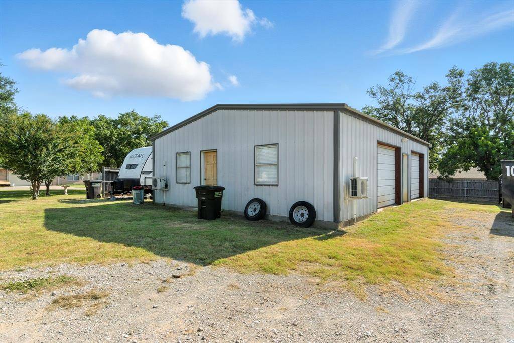 104 Yuma Street, Lipan, TX 76462