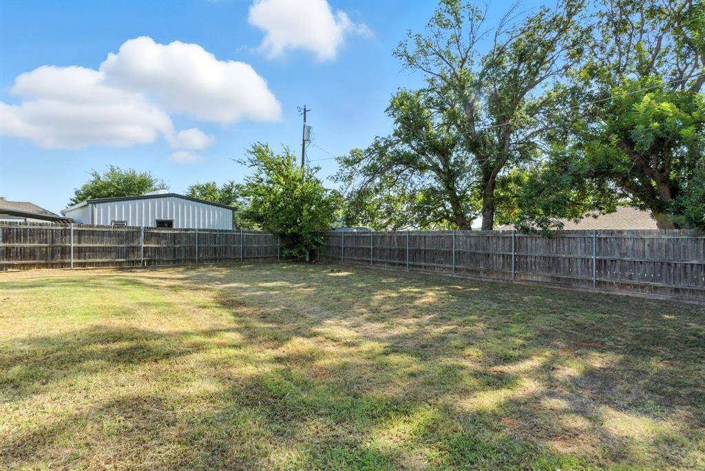 104 Yuma Street, Lipan, TX 76462