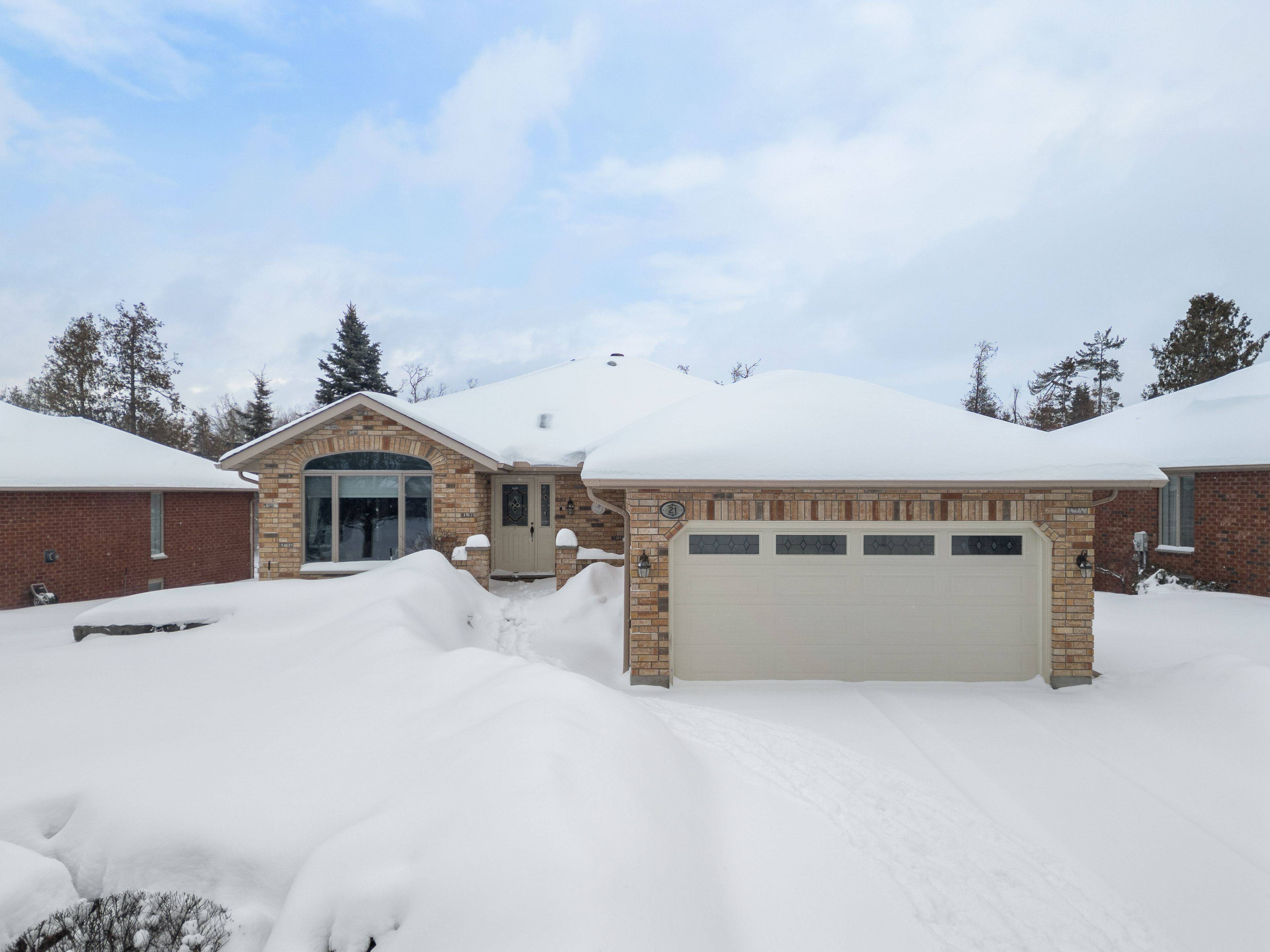 21 Island Bay DR, Kawartha Lakes, ON K0M 1A0