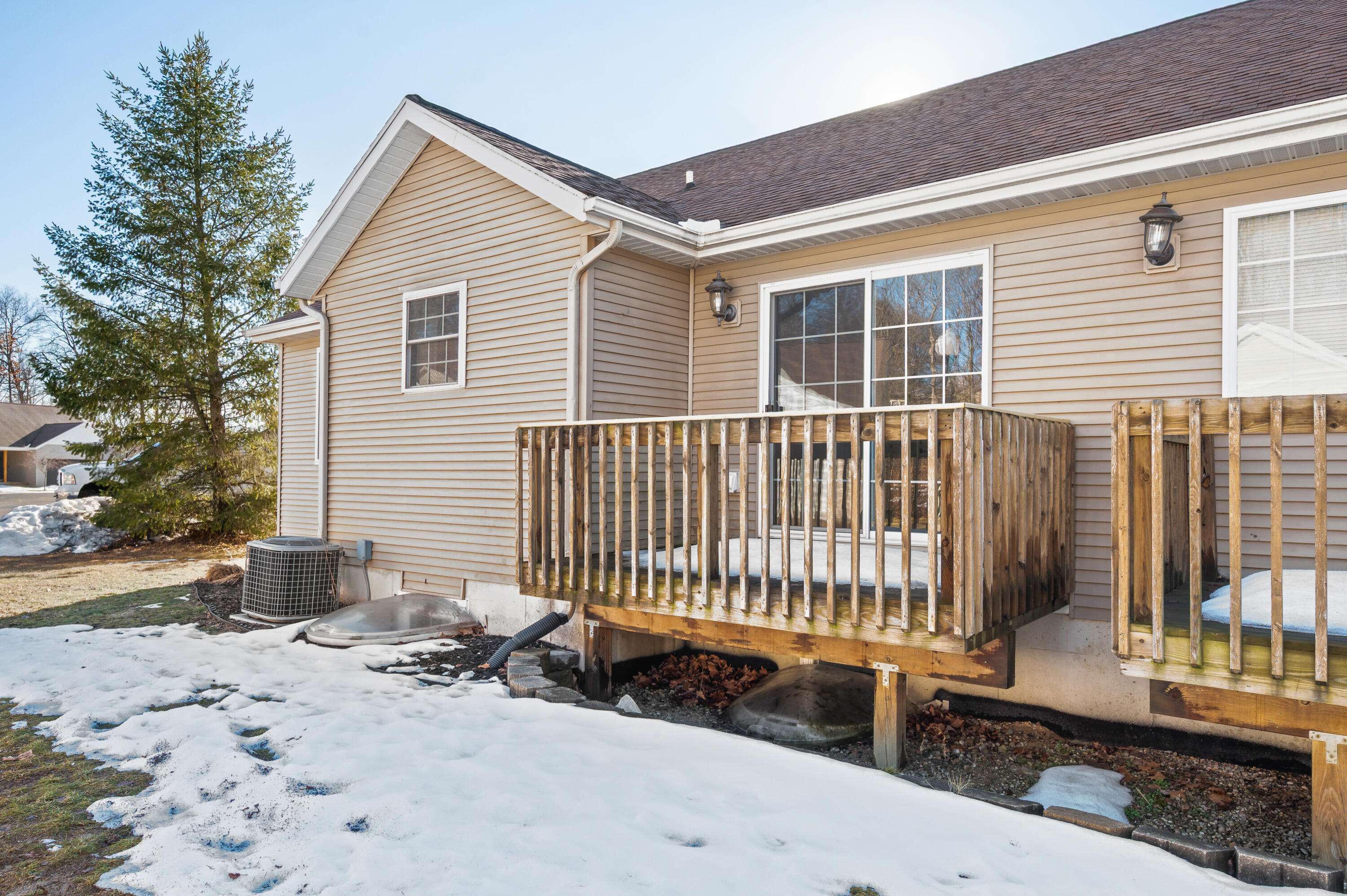 718 Tioga Park DR, Big Rapids, MI 49307