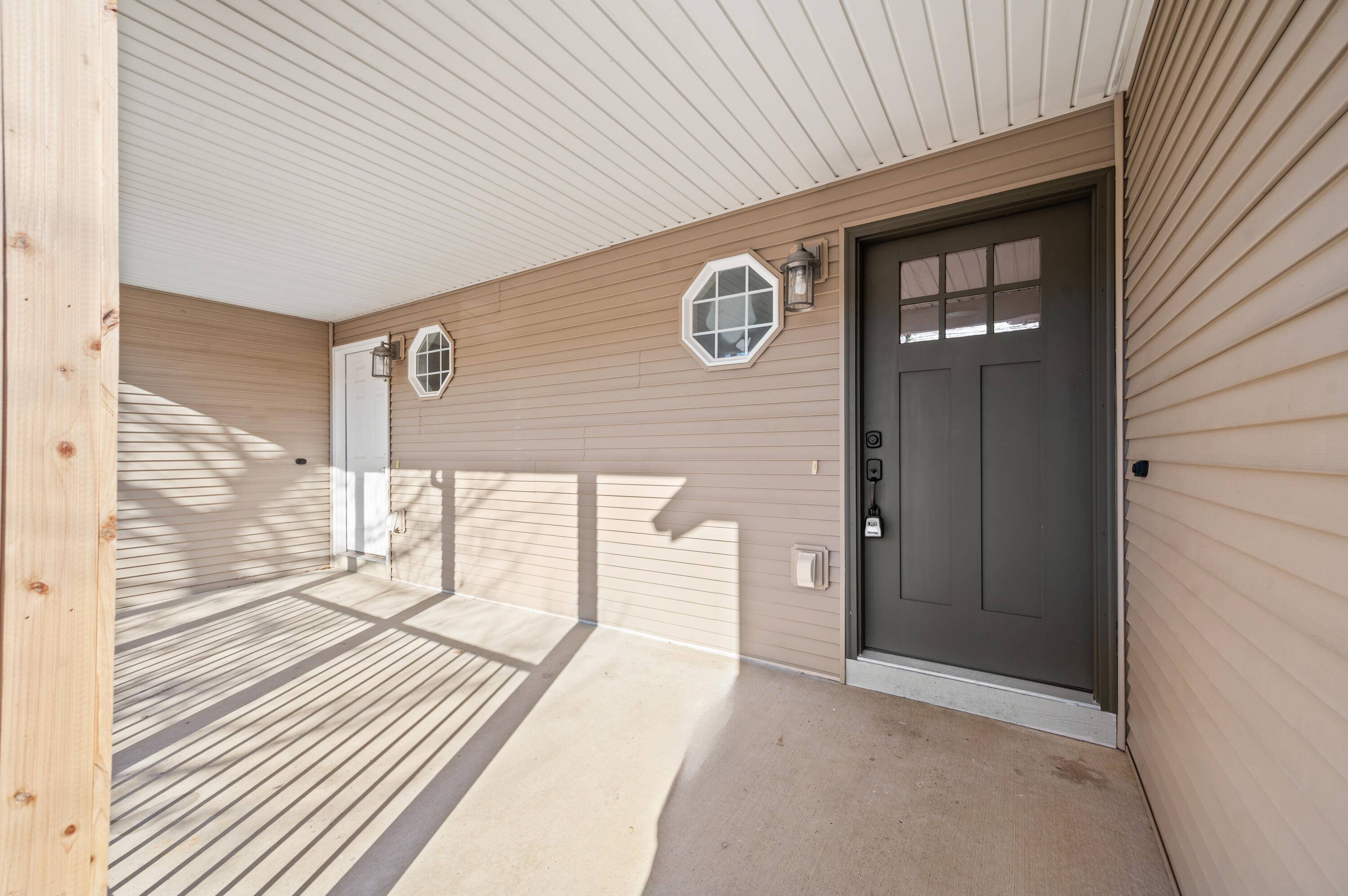 718 Tioga Park DR, Bigrapidscity_mecosta, MI 49307