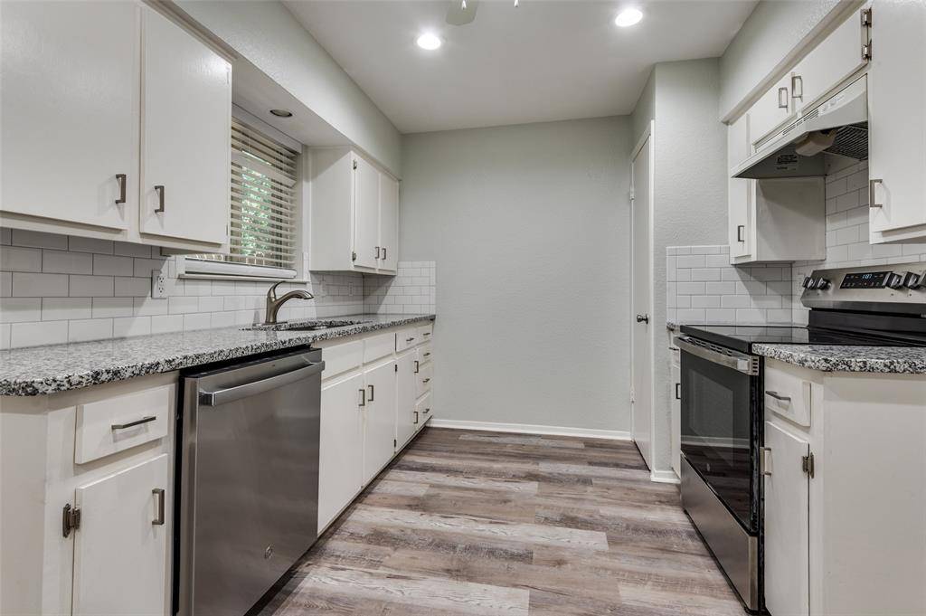 1902 Glenwick Lane, Irving, TX 75060