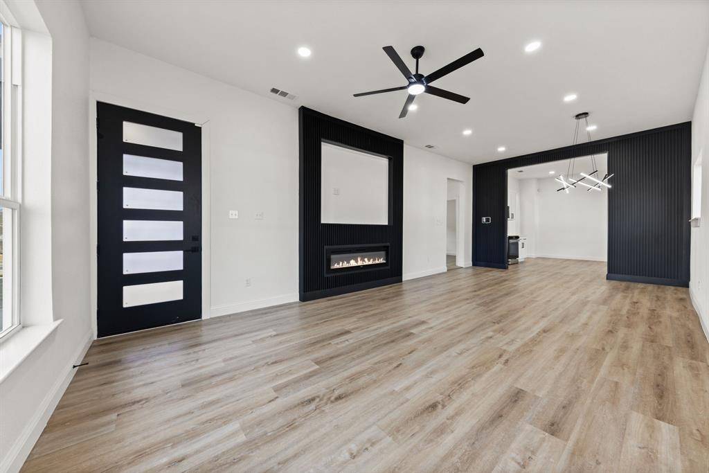 1279 Bonham Street, Paris, TX 75460