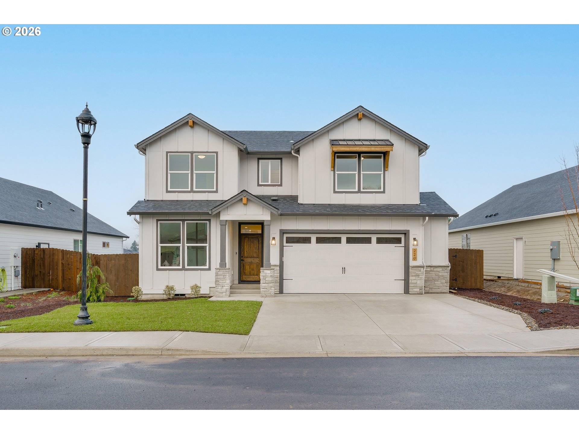 220 E 24TH AVE, La Center, WA 98629