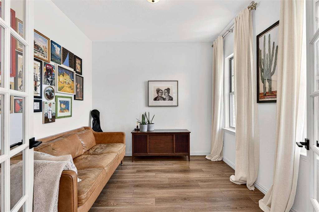 1624 Whitworth Drive, Fort Worth, TX 76052