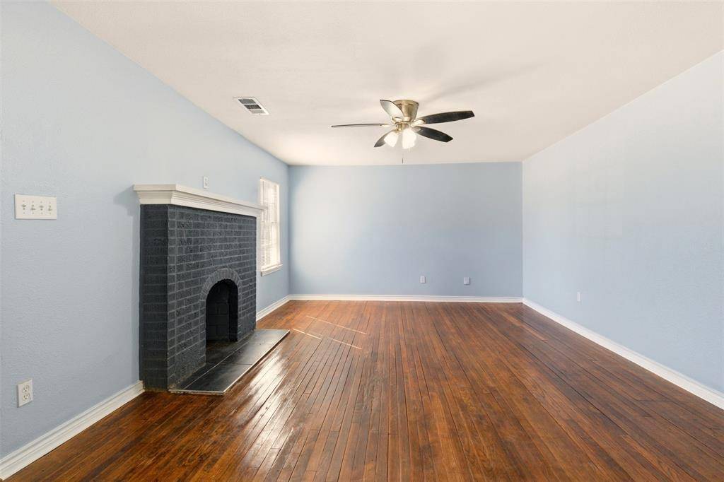 2115 Roanoke Avenue, Dallas, TX 75235