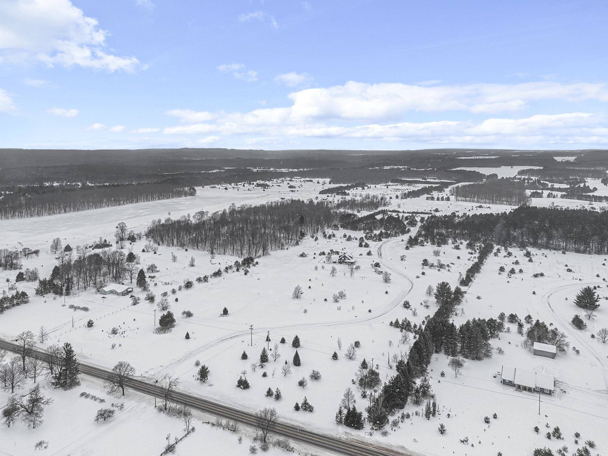 7055 Misty LN, Almira Twp, MI 49650