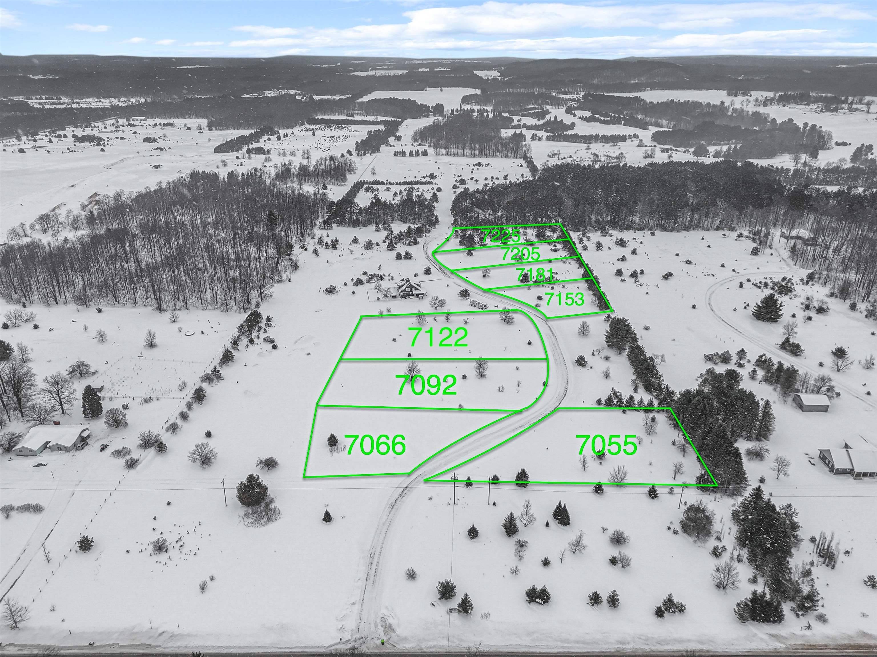 000 Misty LN, Almira Twp, MI 49650