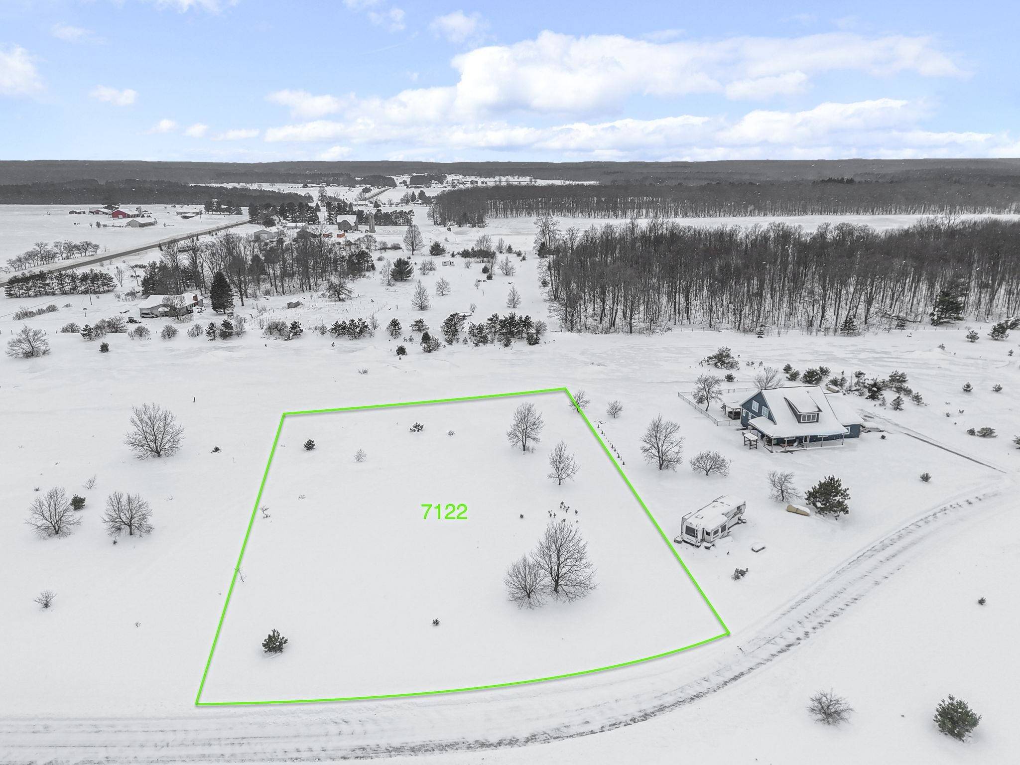 7122 Misty LN, Almira Twp, MI 49650