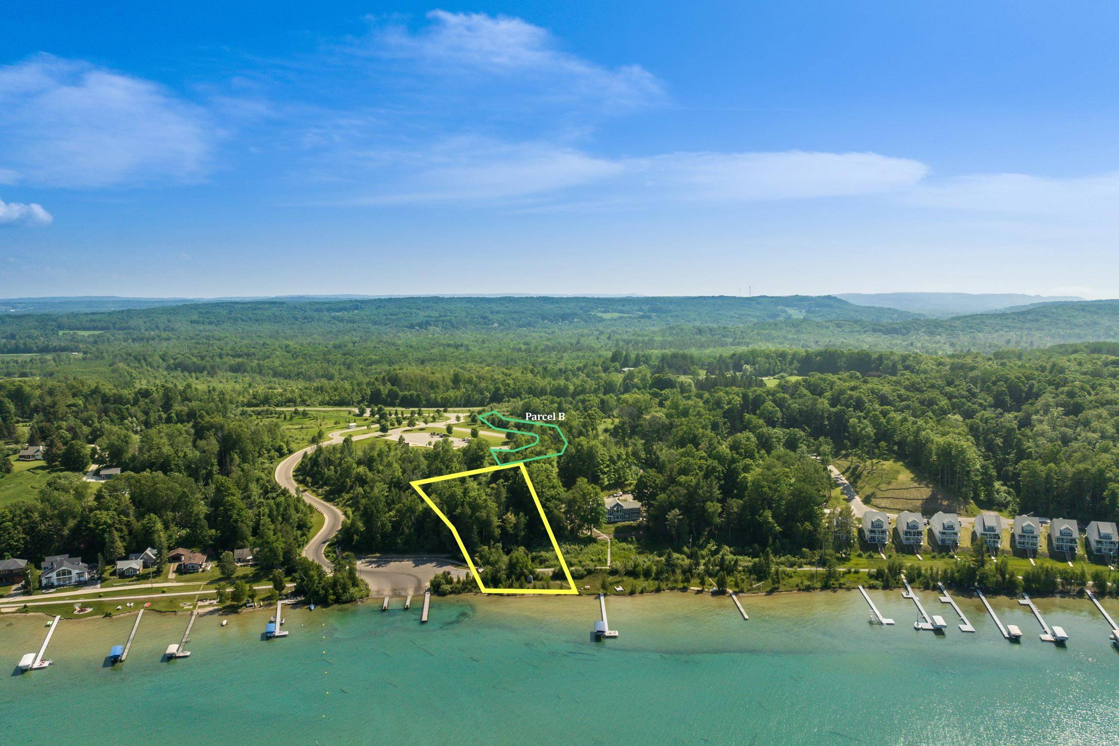 5543 Crystal LN, Benzonia Twp, MI 49635