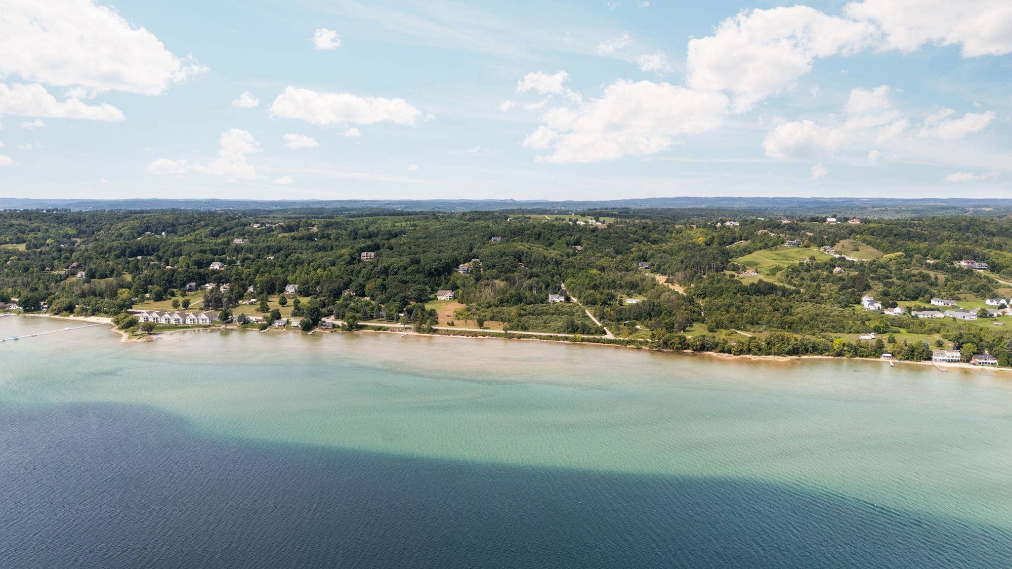 5382 S West Bay SHR, Bingham Twp, MI 49682