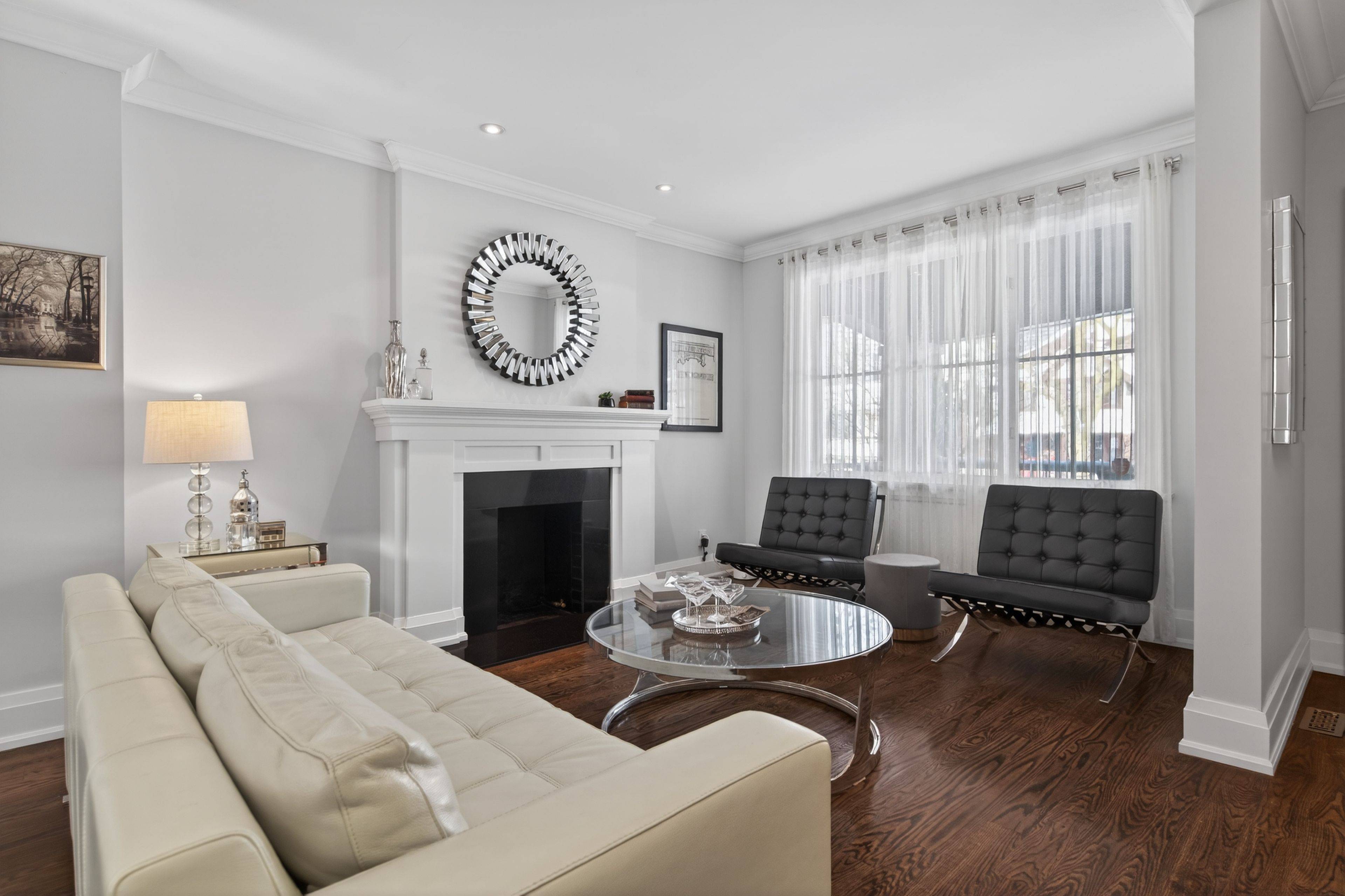 69 Manor RD E, Toronto C10, ON M4S 1R1