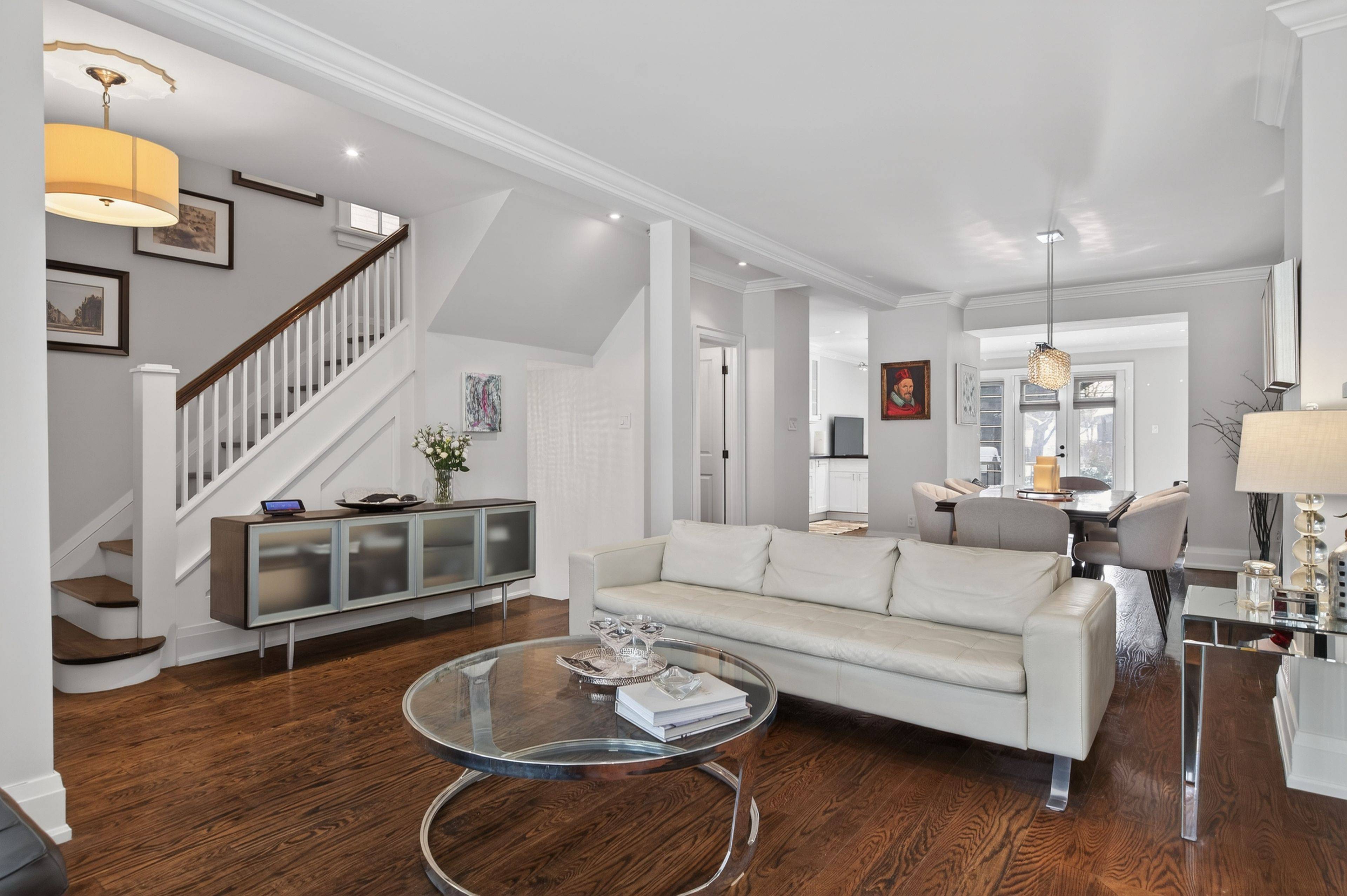 69 Manor RD E, Toronto C10, ON M4S 1R1