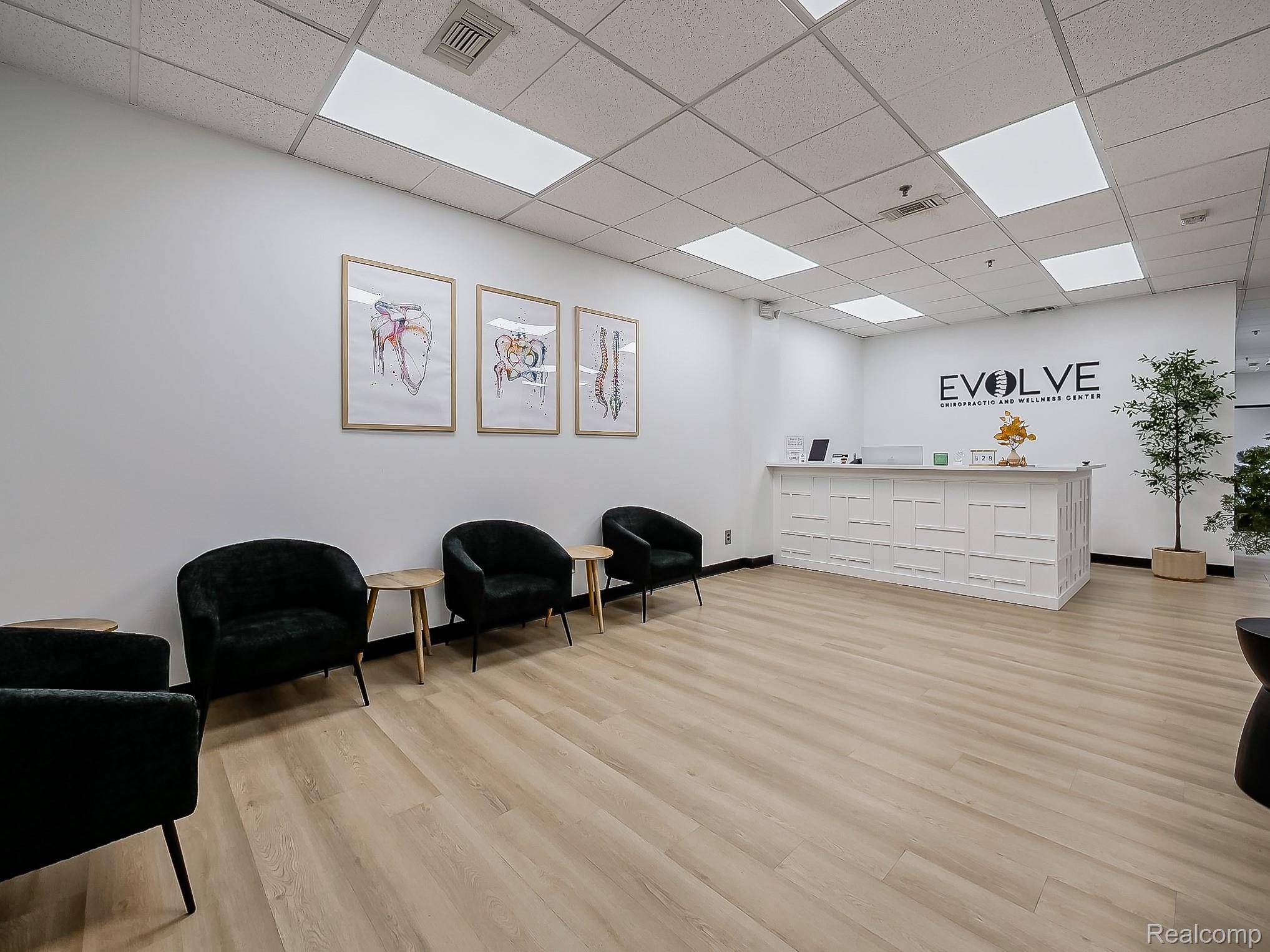 30100 Telegraph RD #C, Bingham Farms Village, MI 48025