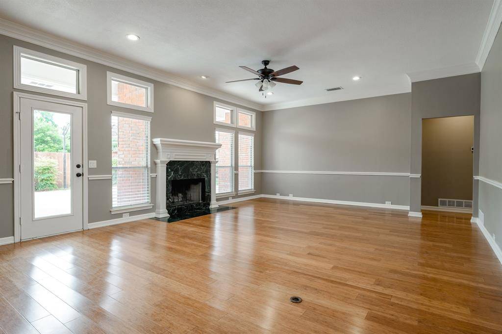 713 Paul Drive, Hurst, TX 76054