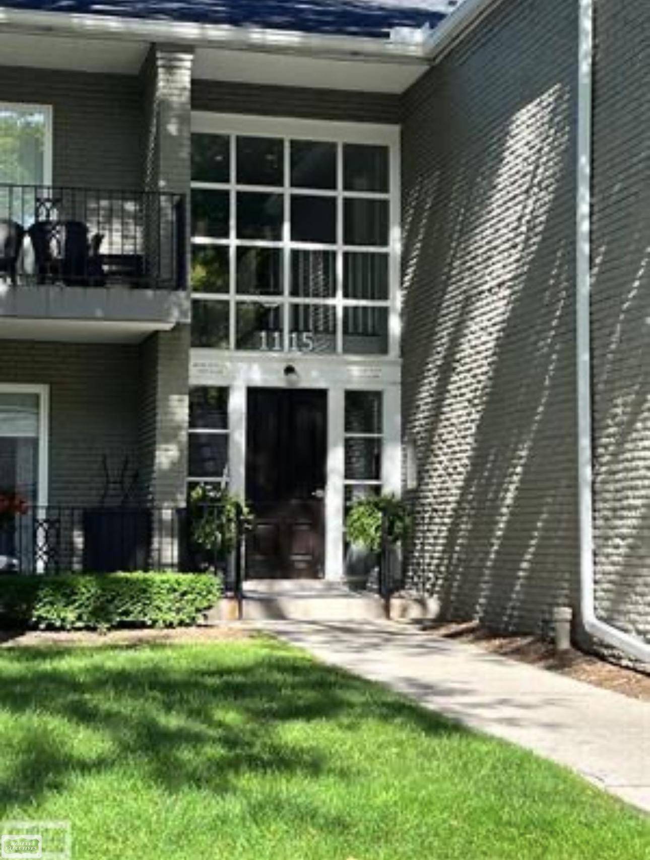 1115 N Old Woodward AVE, Birmingham, MI 48009