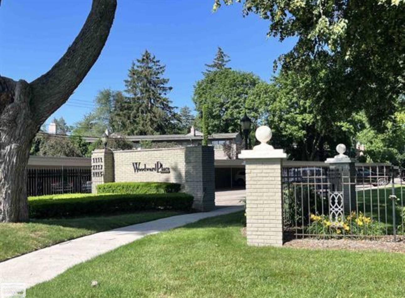 1115 N Old Woodward AVE, Birmingham, MI 48009