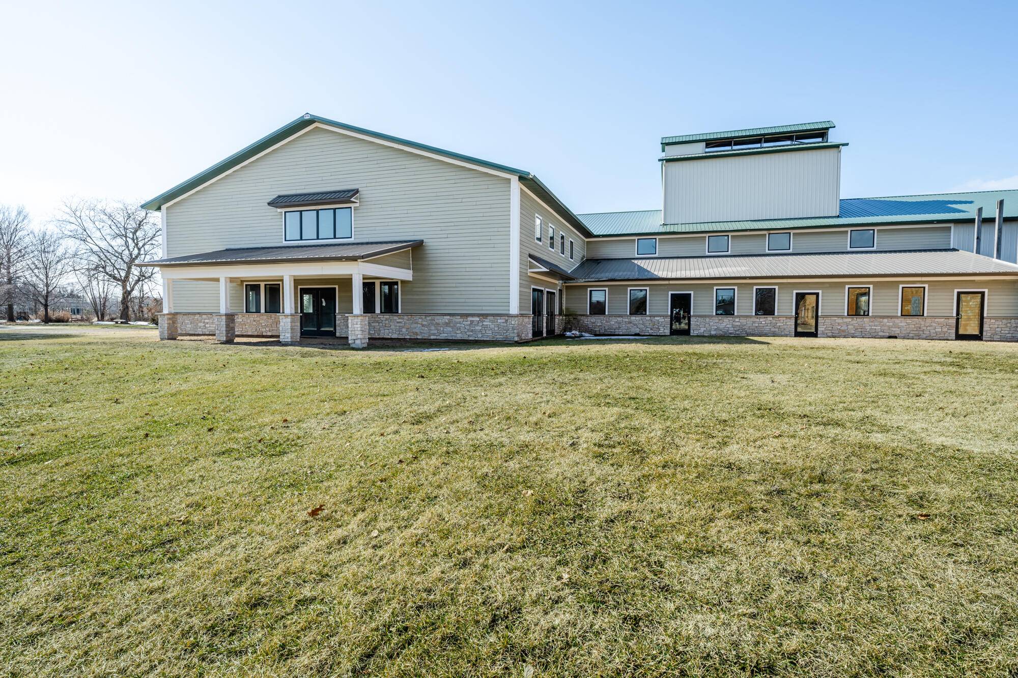 8924 Cleveland AVE, Baroda Twp, MI 49101