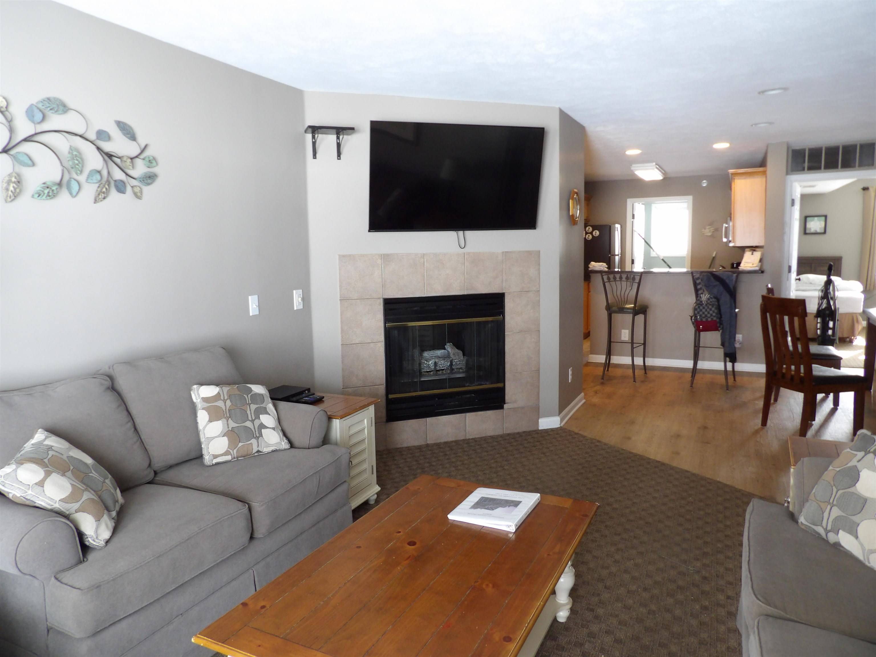 1246 Sunnyside DR, Cadillac, MI 49601