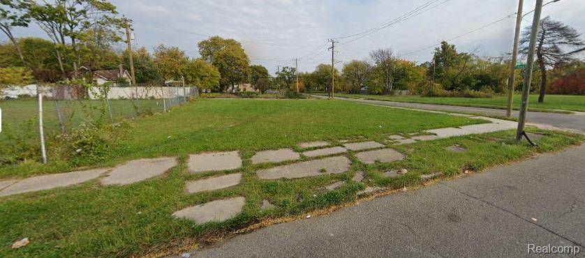 1900 Puritan ST, Detroit, MI 48203