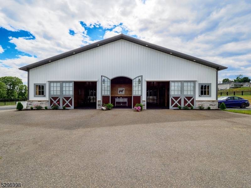 33 Kappus Rd, Alexandria Twp., NJ 08848