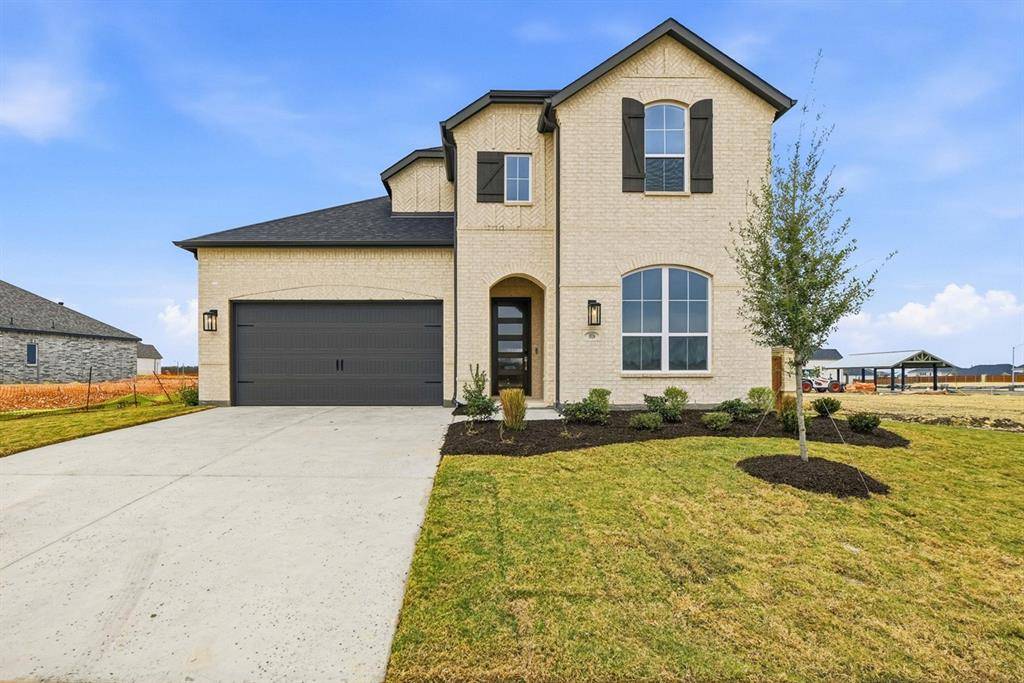 1036 Alberta Spruce Road, Fort Worth, TX 76247