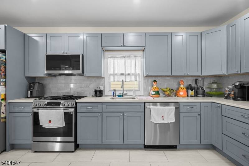 53 Park St, Ridgefield Park Village, NJ 07660