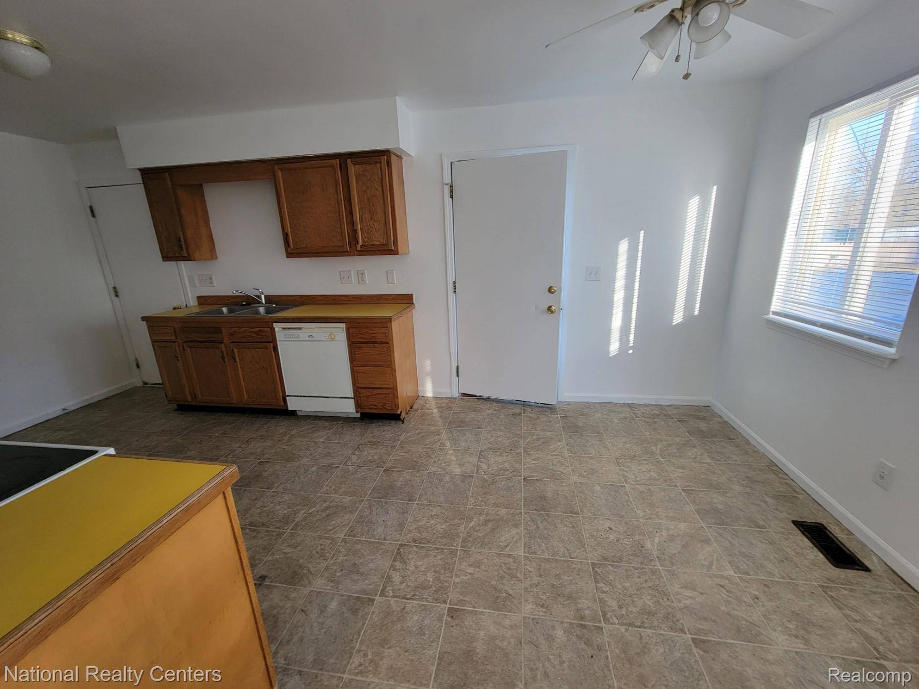 2311 11th ST, Port Huron, MI 48060