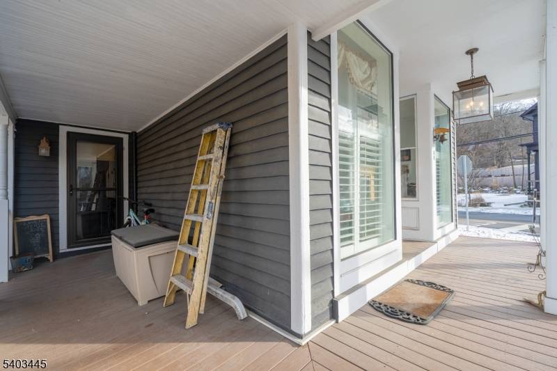 44 Main St, Califon Boro, NJ 07830