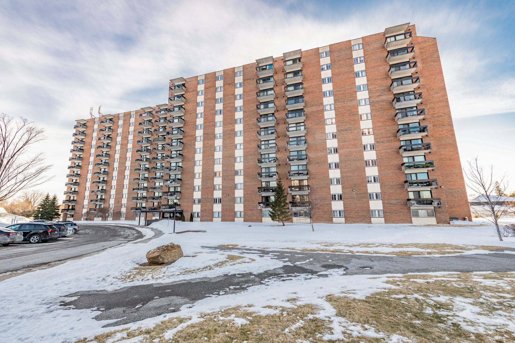 1505 Baseline RD #214, Belair Park - Copeland Park And Area, ON K2C 3L4