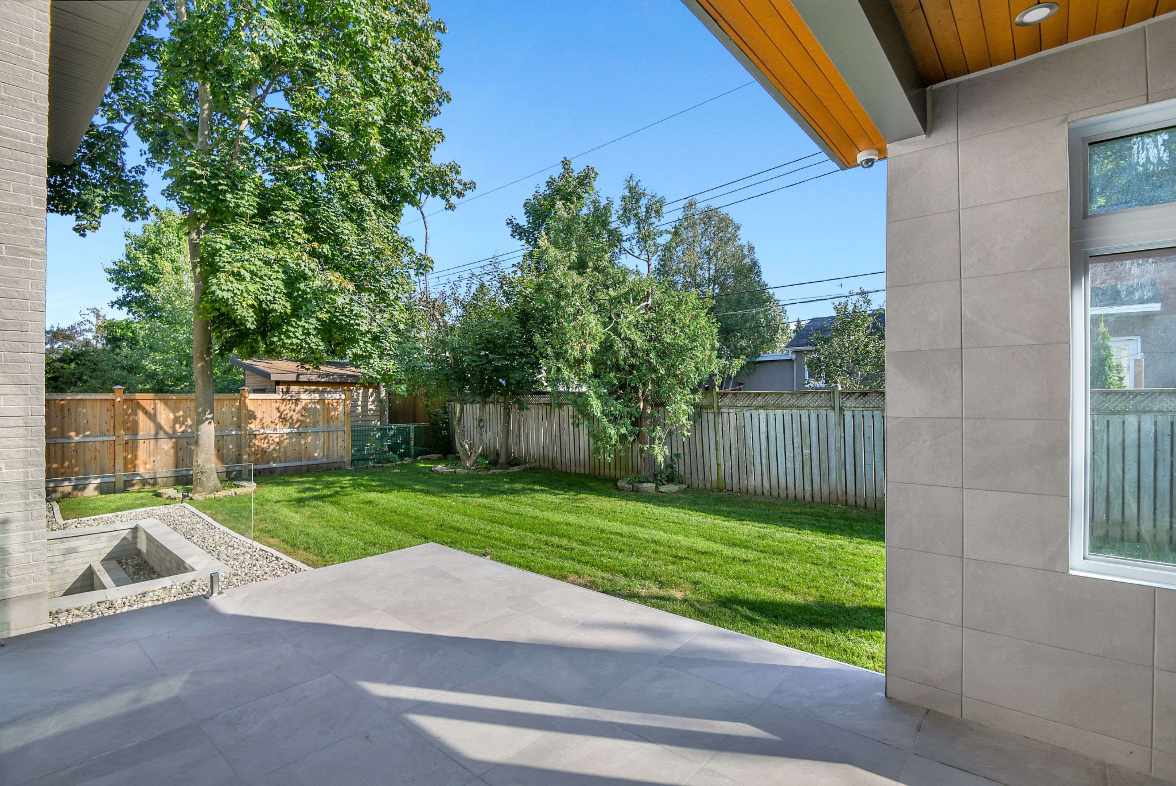 320 Crestview RD, Alta Vista And Area, ON K1H 5G6