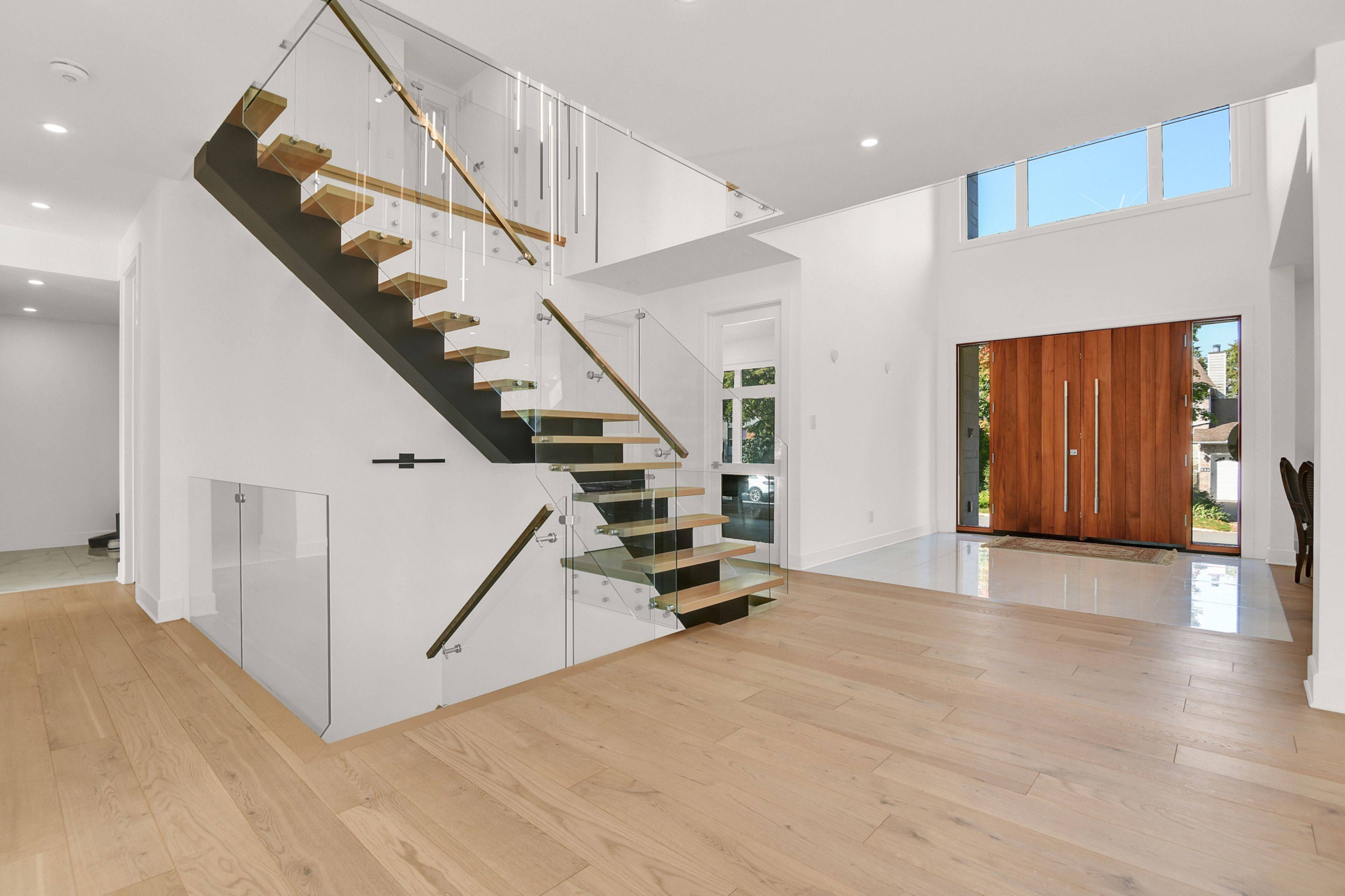 320 Crestview RD, Alta Vista And Area, ON K1H 5G6