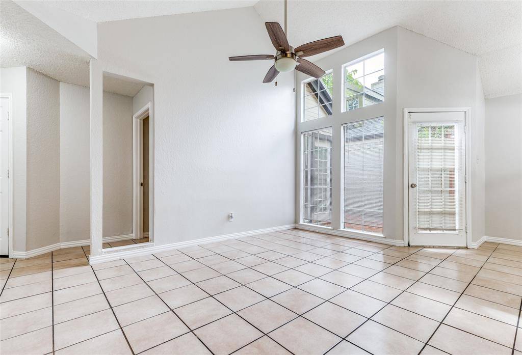 3148 Royal Gable Drive, Dallas, TX 75229