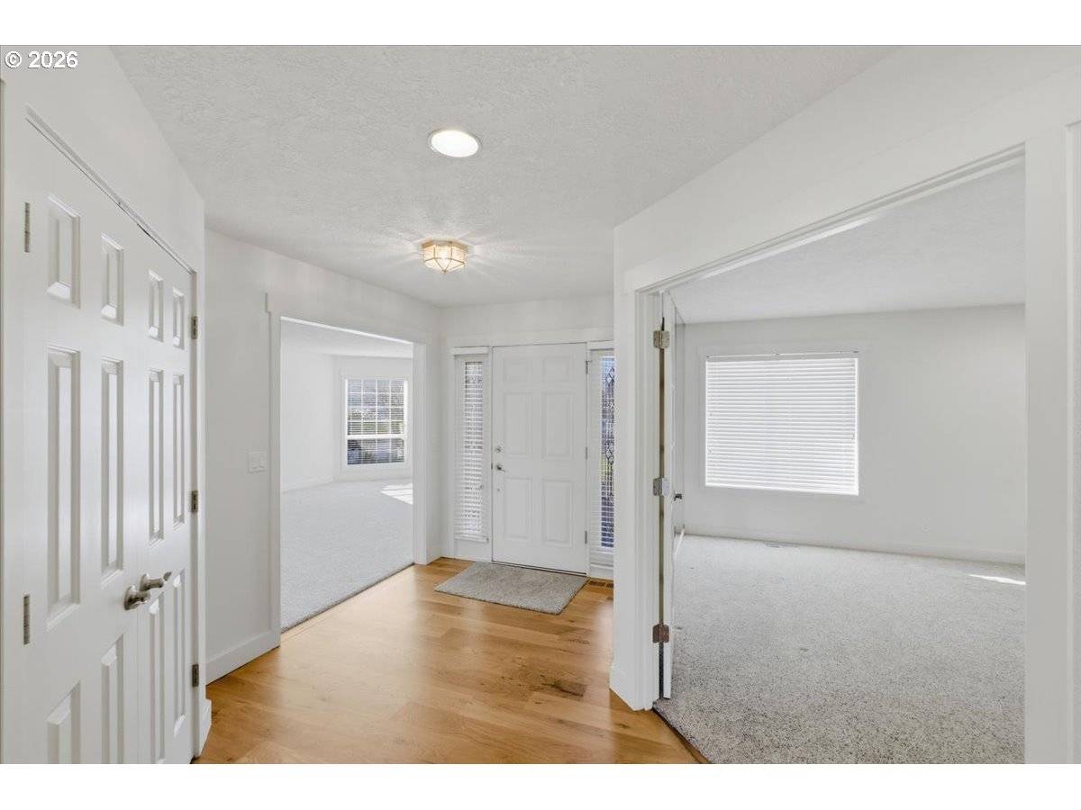 6526 HOGAN DR N, Keizer, OR 97303