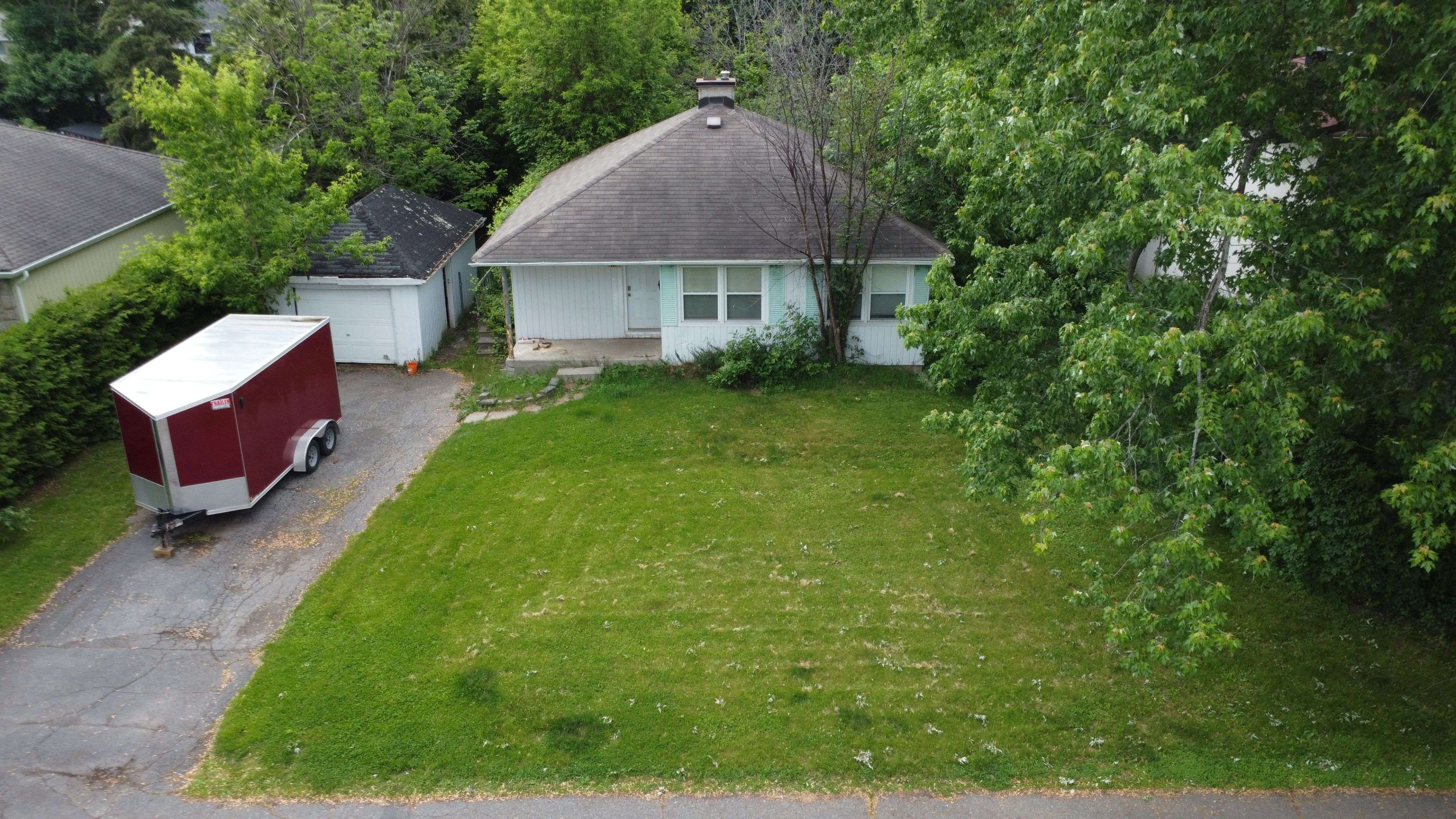 868 Mountainview AVE, Britannia Heights - Queensway Terrace N And Area, ON K2B 5G2